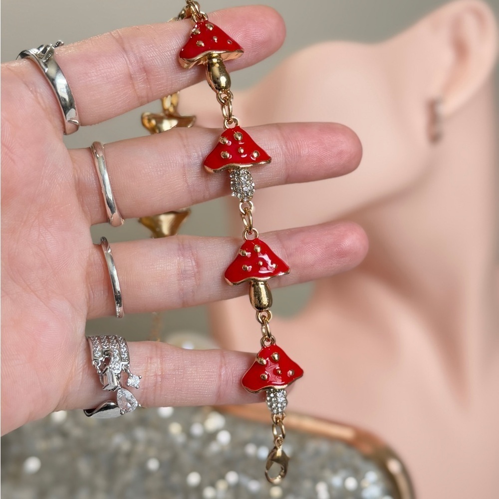 ⚜️🍄 Red Mushroom Charm Bracelet With Zirconia 🔥💕 - Picture 4 of 6